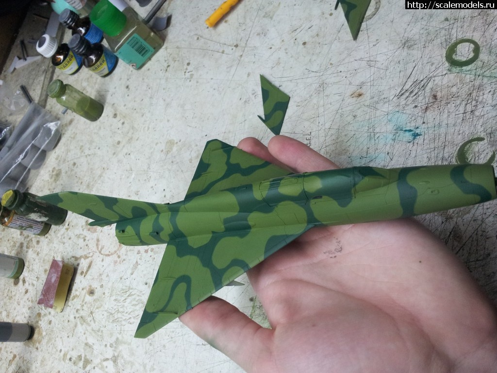 1451660122_20151225_203242.jpg : #1210313/ МиГ-21УМ 1/48 Trumpeter Закрыть окно