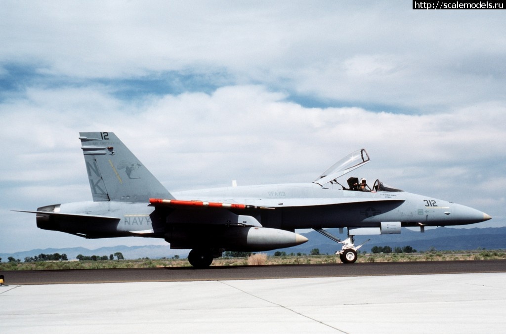 1452665779_F-18A_VFA-113_at_NAS_Fallon_1986.jpeg : #1214843/    ! []  