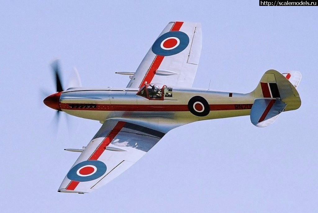 1490604770_69H.jpg : #1362320/ Spitfire Mk XIVe RN201 - 1/72 Fujimi  