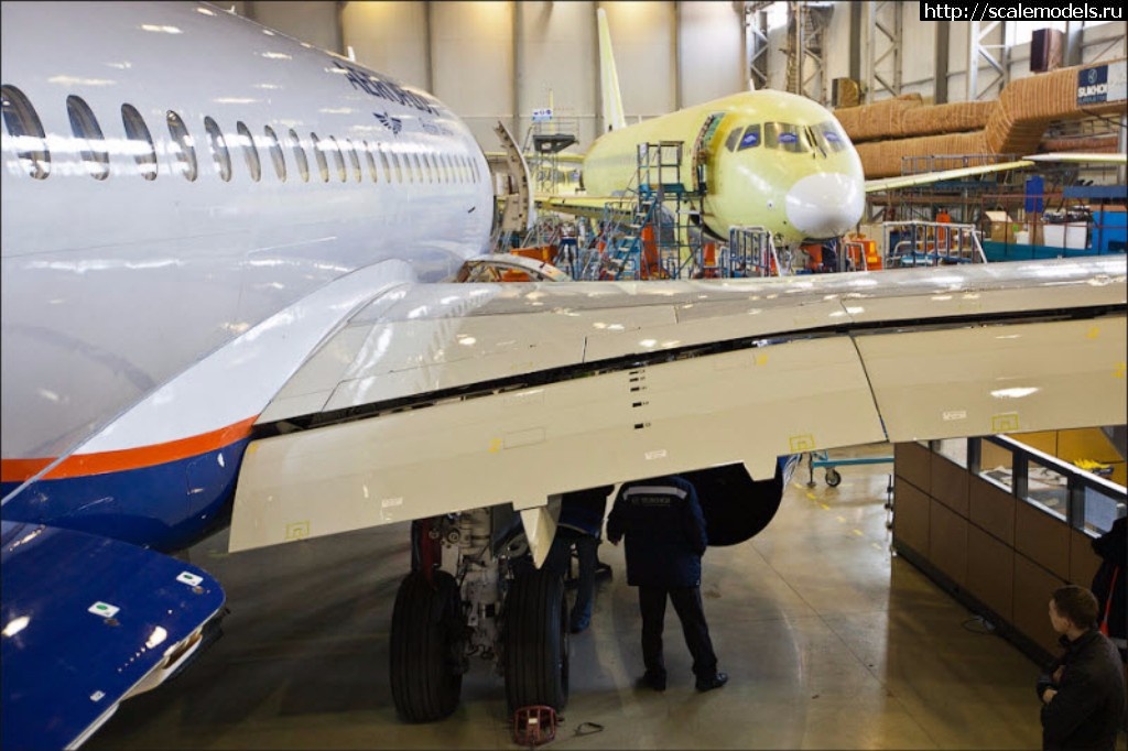 1490635910_krylo-3.jpg : Sukhoi Superjet 100 "АЭРОФЛОТ" - цветовая схема Закрыть окно