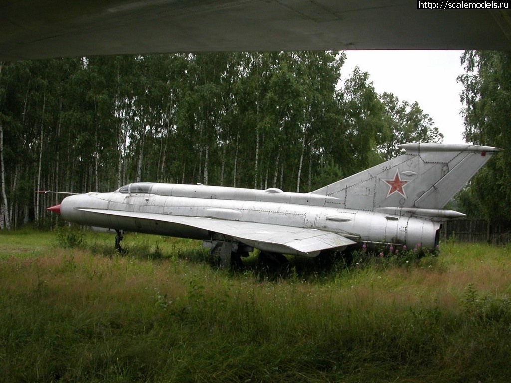 1513784783_av_mig-21i_03.jpg : #1440838/ -21 (-144)   -21   Eduard. -1:48.  