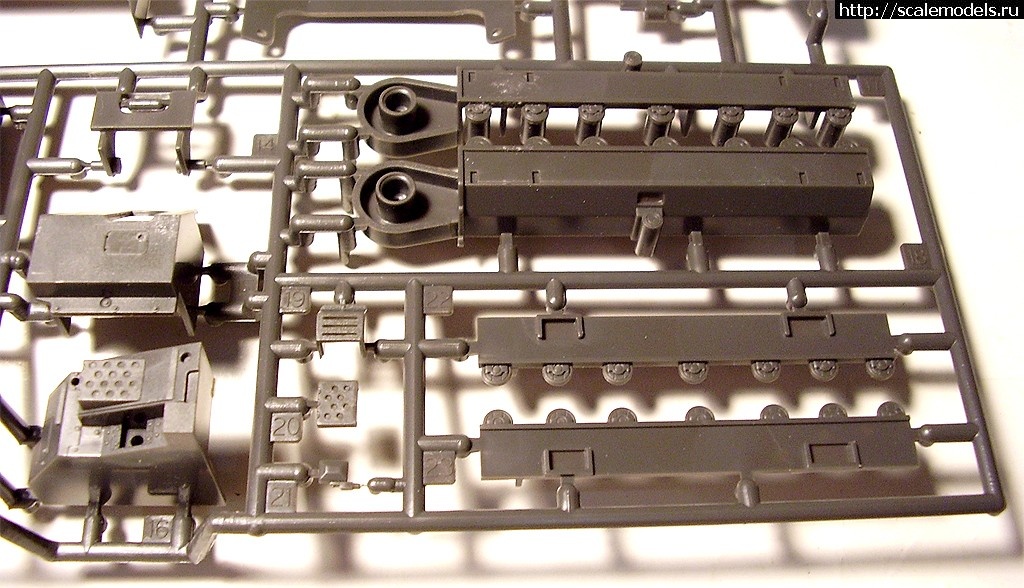 1527869121_5.jpg : Hasegawa 1/35 ASTACO Neo Crusher/Cutter  