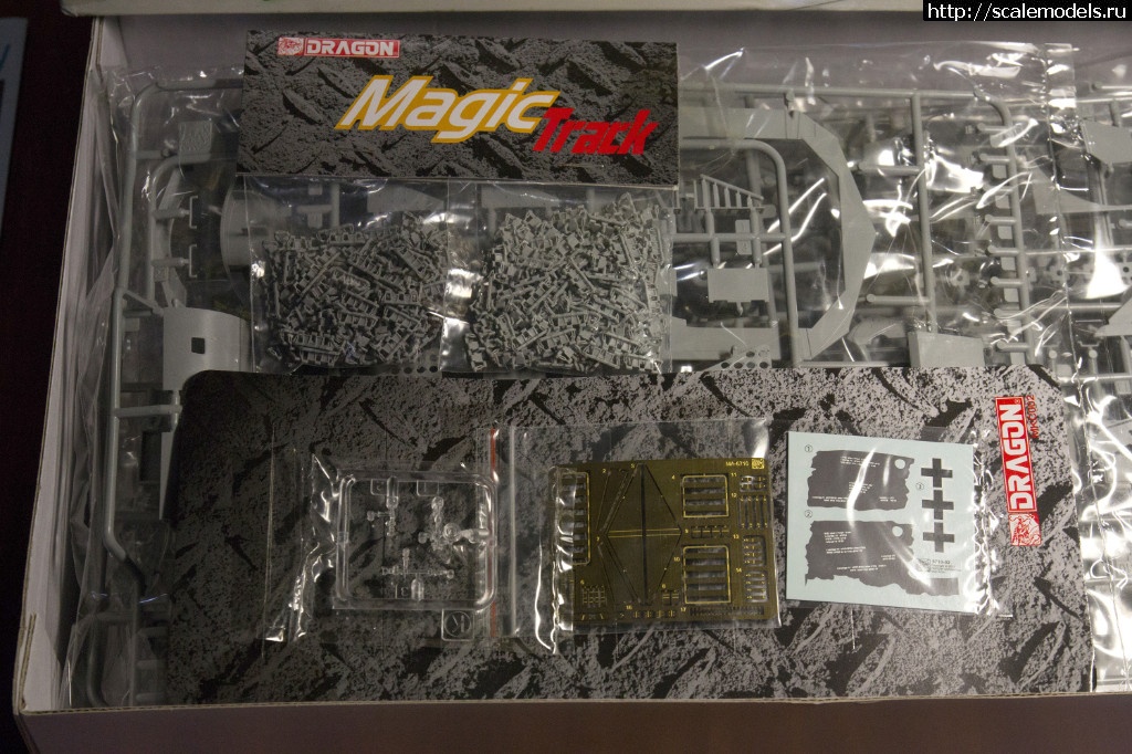 1537600857_IMG_7282.jpg : LeFH 18/40/2 (sf) G.W. Pz.Kpfw.III/IV Dragon 1/35 kit.6710  