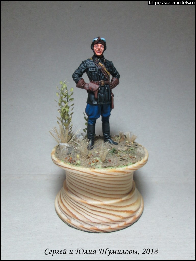1545669682_lejjtenant-avtobronetankovykh-vojjsk-rkka--1939-42-gg--sssr-.JPG :    . 1939-42 .   