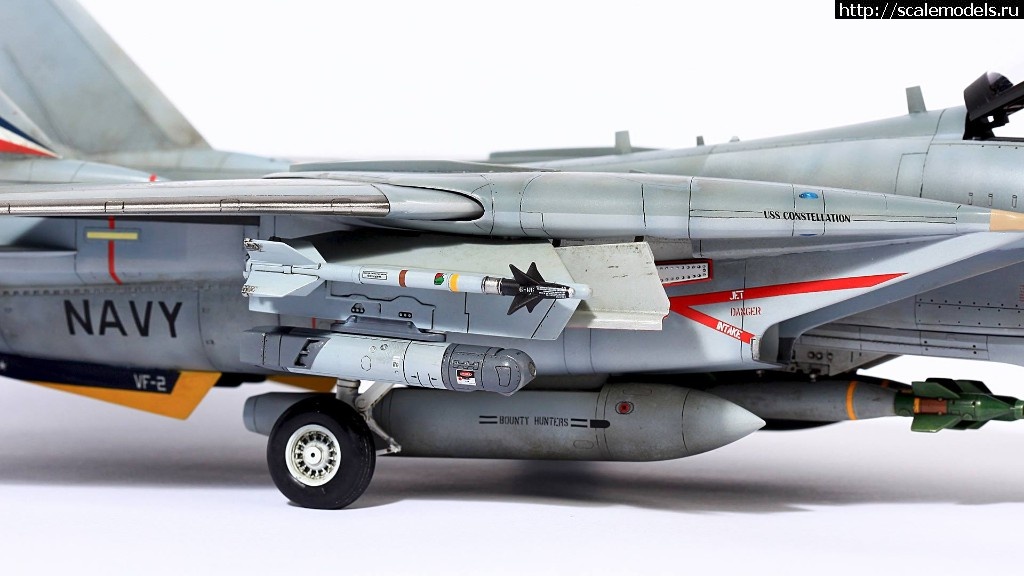 1552405148_F-14D-VF-2-Bounty-Hunters-scale-model-03.jpg : #1542348/ Tamiya 1/48 F-14A  