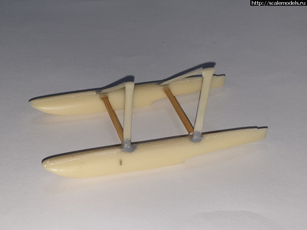 1564497308_20190730_113955.jpg : #1564818/ Curtiss R2C-2 LF Models 1/72    