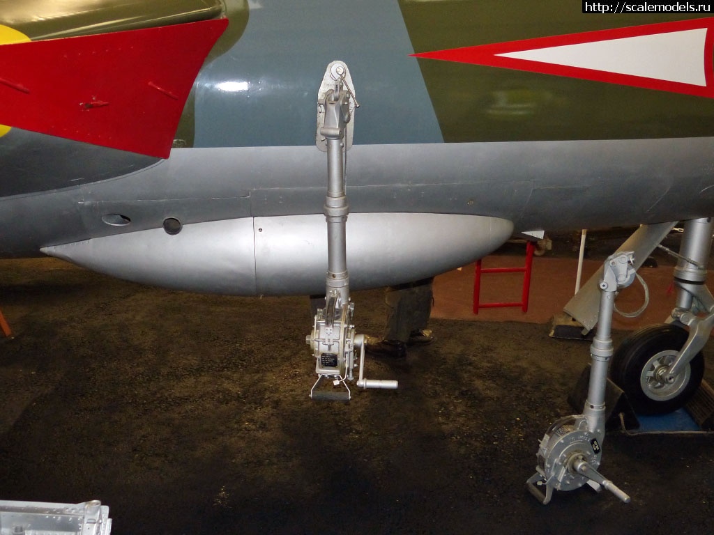 1571815535_AoM_Feb-32.jpg : Re: Plastyk 1/72 Hawker Hunter F.71, Fue...(#13551) - / Plastyk 1/72 Hawker Hunter F.71, Fue...(#13551) -   