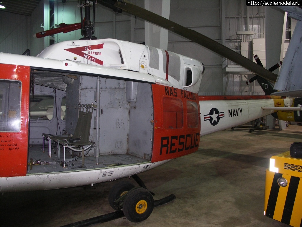 1601199204_HH-1N-158551-fuselage-1.JPG : #1643518/  UH-1N Kitty Hawk 1/48  