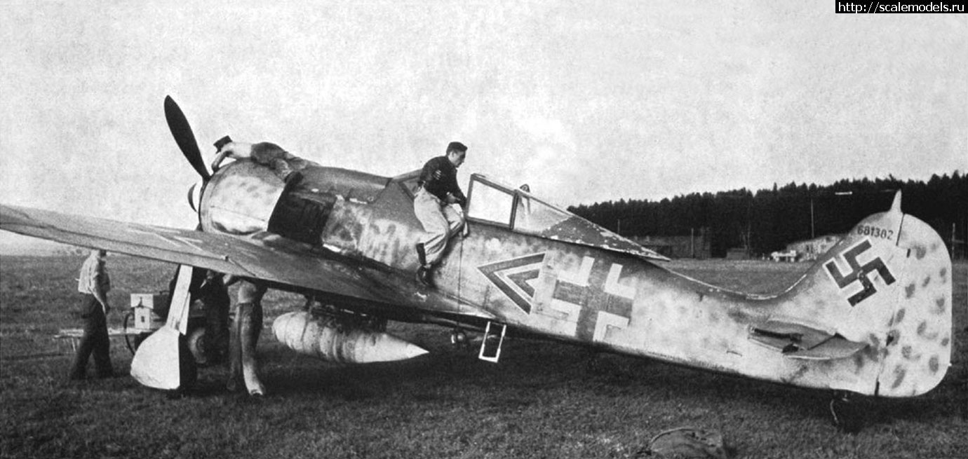 1605516136_Focke-Wulf-Fw-190-A-8-Sturmbock-WNr-681382-Hptm-Wilhelm-Moritz-IV-Sturm-JG3-Schongau-August-1944.jpg : Re: Revell 1/32 Fw-190 A-8/R-2(#14617) - / Revell 1/32 Fw-190 A-8/R-2(#14617) -   