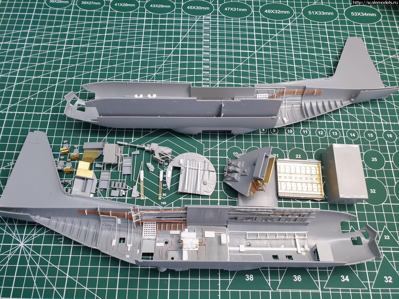 1607680070_20201211_121836.jpg : #1656765/ Italeri AC-130H Spectre 1/72 +  C-130H 1/72 !  