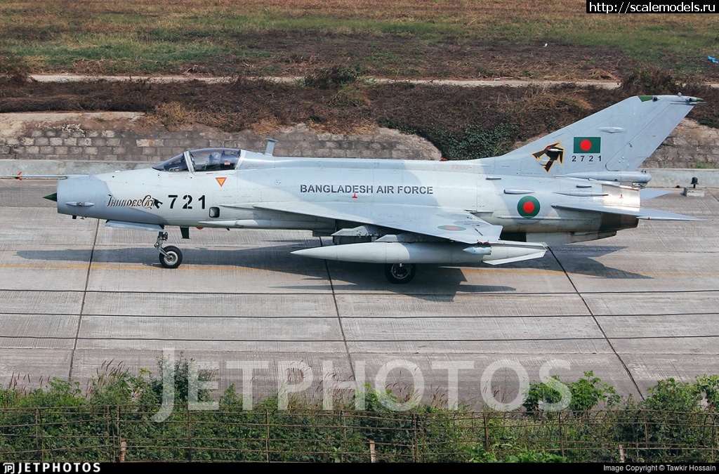 1623776396_38204_1517316716.jpg : #1690751/ Chengdu J-7G (F-7BG) Trumpeter 1/48 ()  