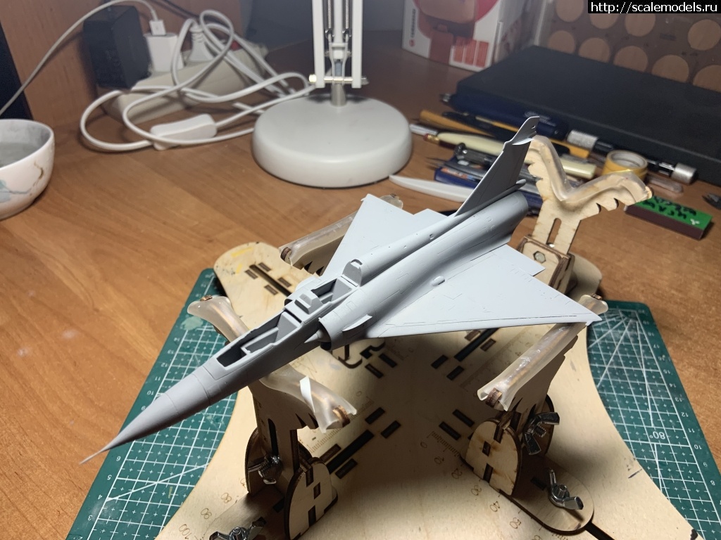 1626381845_IMG_0635.jpg : Mirage 2000 N "Rote Front!" - 1/72 Heller  