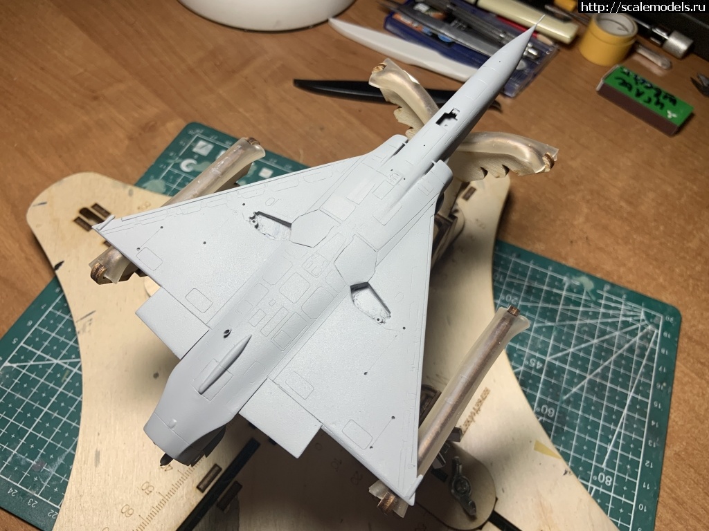 1626381851_IMG_0641.jpg : Mirage 2000 N "Rote Front!" - 1/72 Heller  