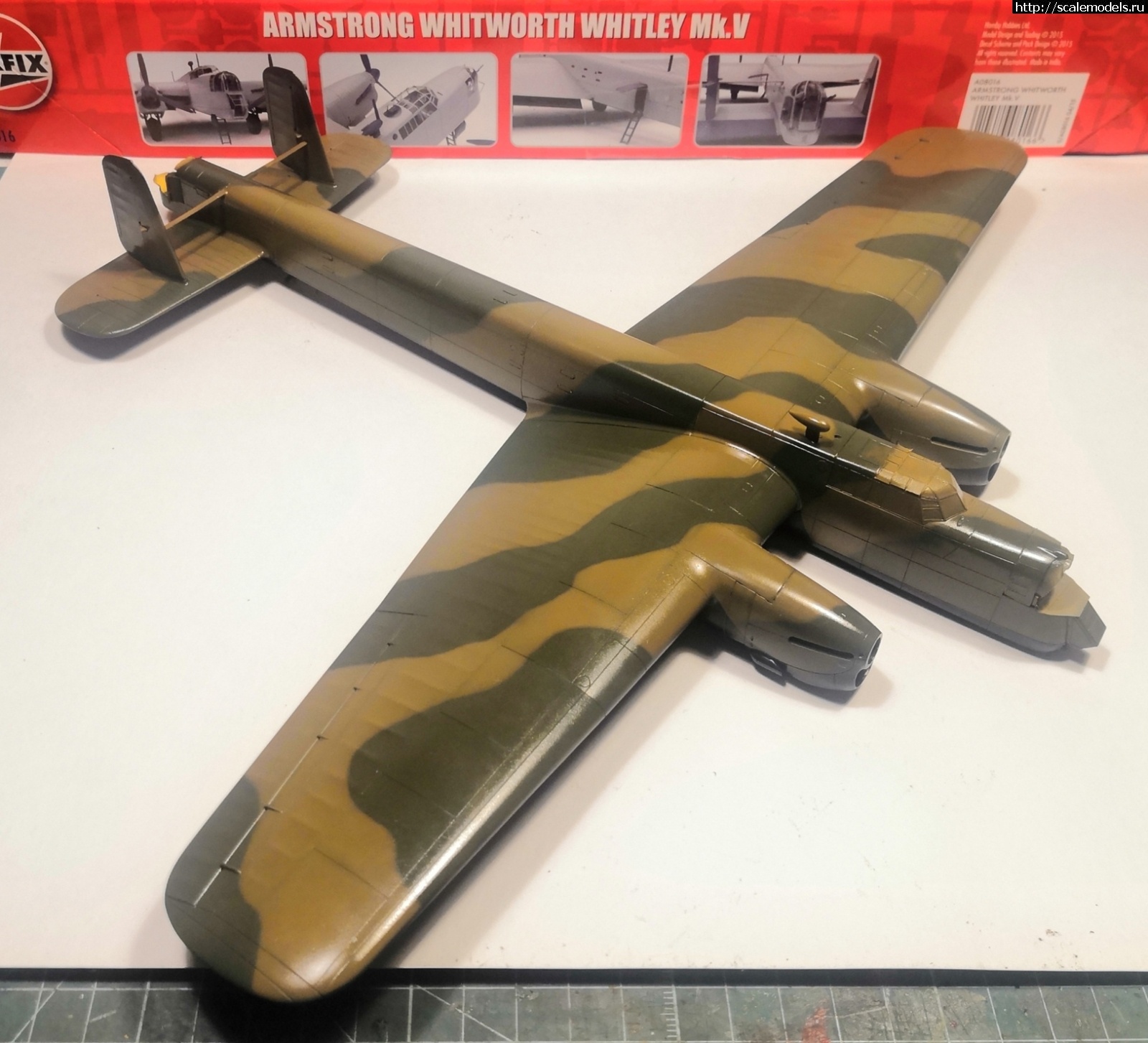 1631812085_IMG_20210916_220516.jpg : #1703218/ Armstrong Whitworth Whitley MkV Airfix 1/72 .  