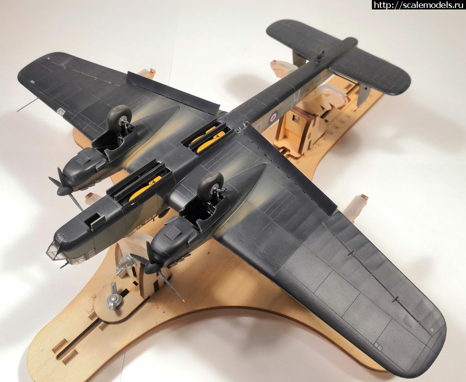 1636282411_IMG_20211107_150625.jpg : #1710257/ Armstrong Whitworth Whitley MkV Airfix 1/72 .  