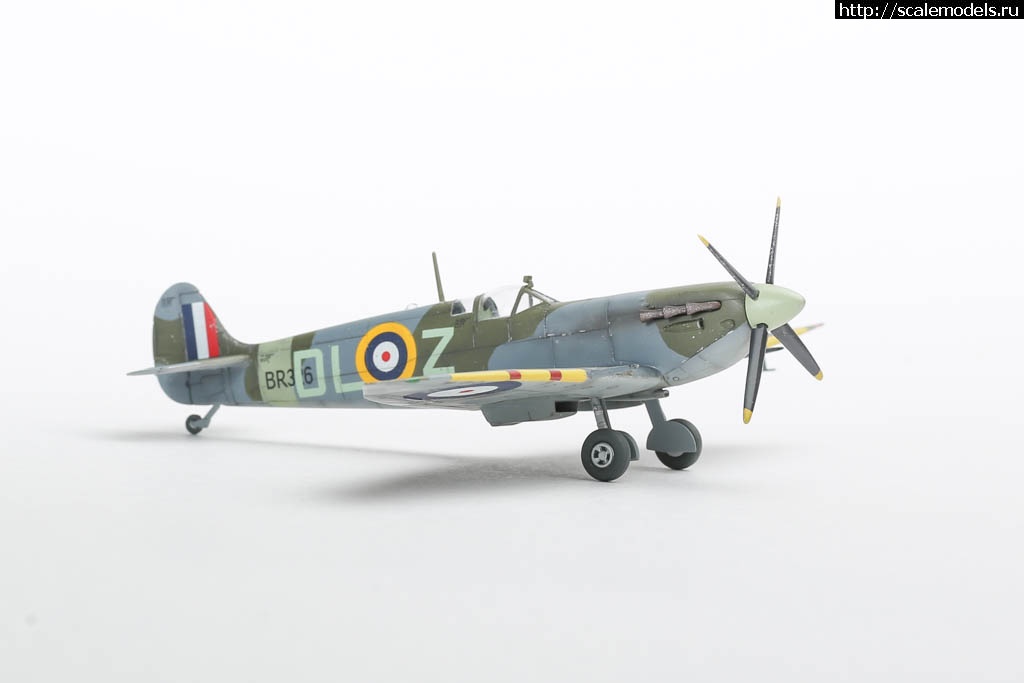 1638289767_235B5751.JPG : #1714050/ Spitfire Mk. VI Italeri  1/72    