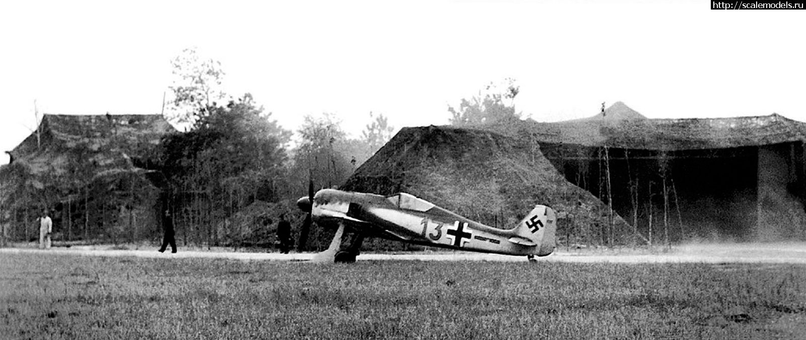 1648281785_Focke-Wulf-Fw-190-A1-WNr-013-Gerhard-Vogt-6-JG26-Abbeville-Drucat-1942.jpg : Fw 190A-1  Tamiya Fw 190A-3 1/72   