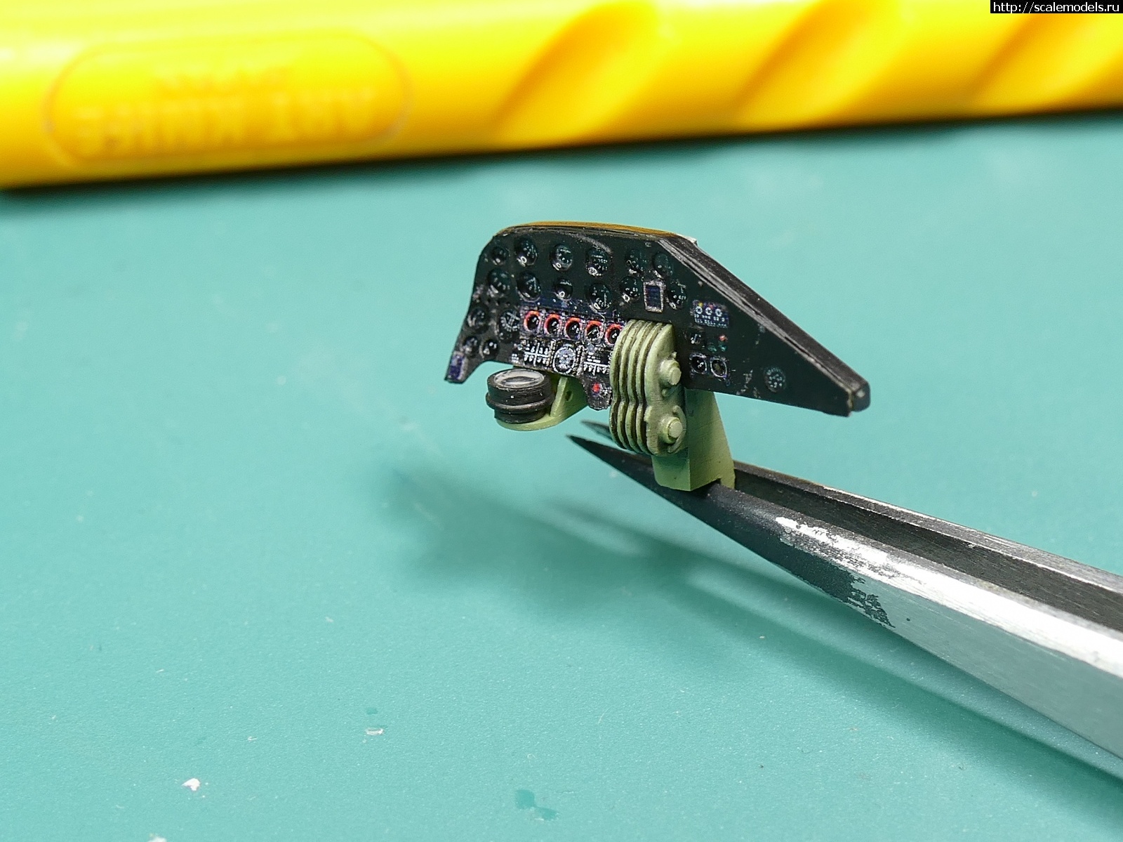1658750299_H10.jpg : #1747325/ Revell 1/72 Handley Page Halifax B.Mk.III  