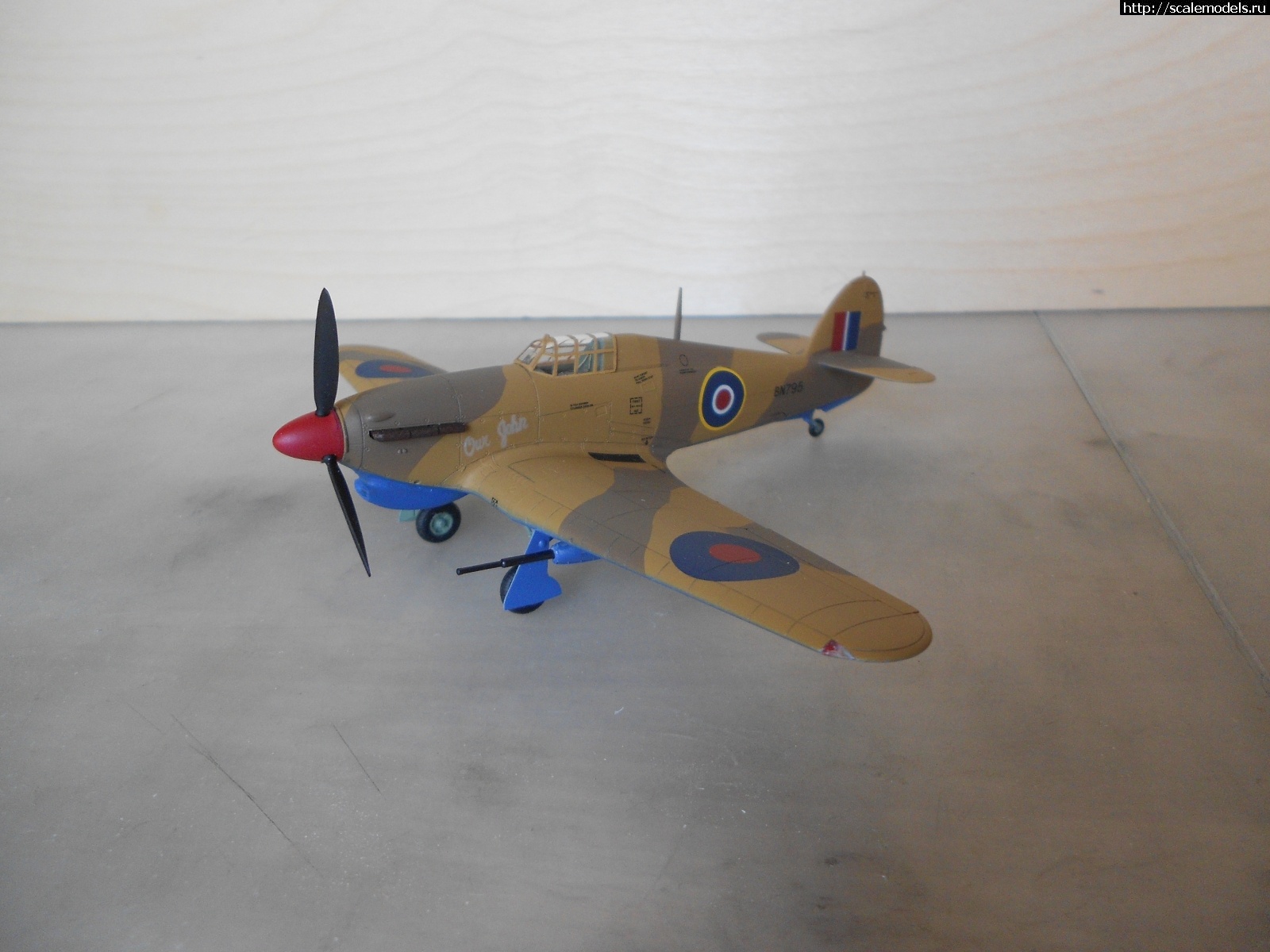 1686329415_DSCN0164.JPG : #1789641/ Hurricane MkIIDTrop 1/72    