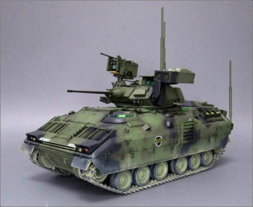 Academy 1/35 M2 Braley H.E.C.U.