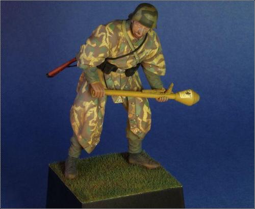 Dragon 1/16 German Grenadier