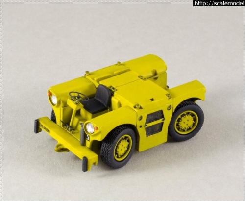 F4Models 1/72 Royal Navy Flight Deck Tractor 1970s