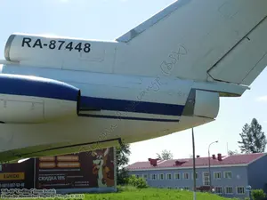 Yak-40_036.JPG
