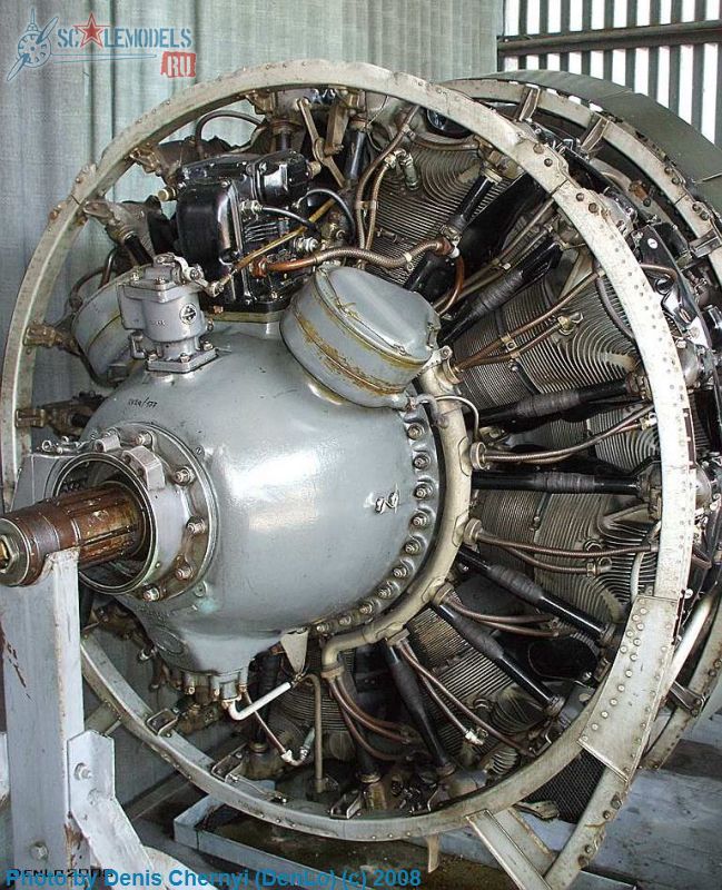 P-47 Thunderbolt (Двигатель и моторама)