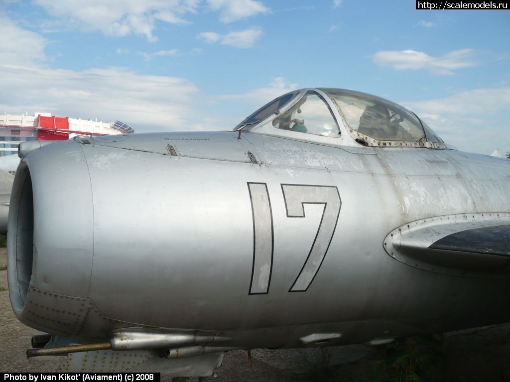 w_mig17_hodynka_2.jpg
