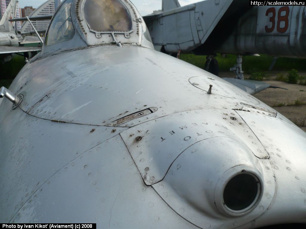 w_mig17_hodynka_7.jpg