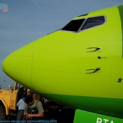 Boeing 737-400 \"S7\"