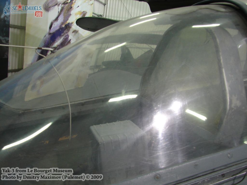 w_yak3_lebourget_81.jpg