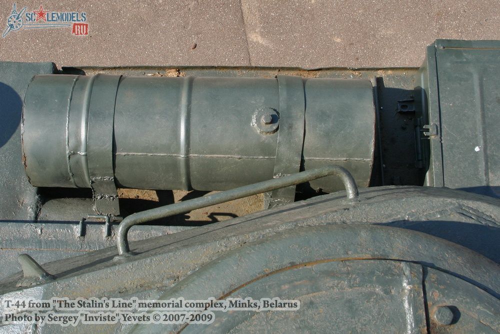 w_t44_stalinsline_44.jpg