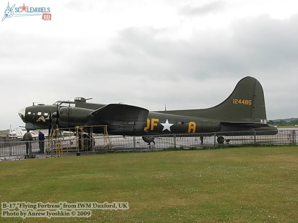 w_b17_duxford_82.jpg