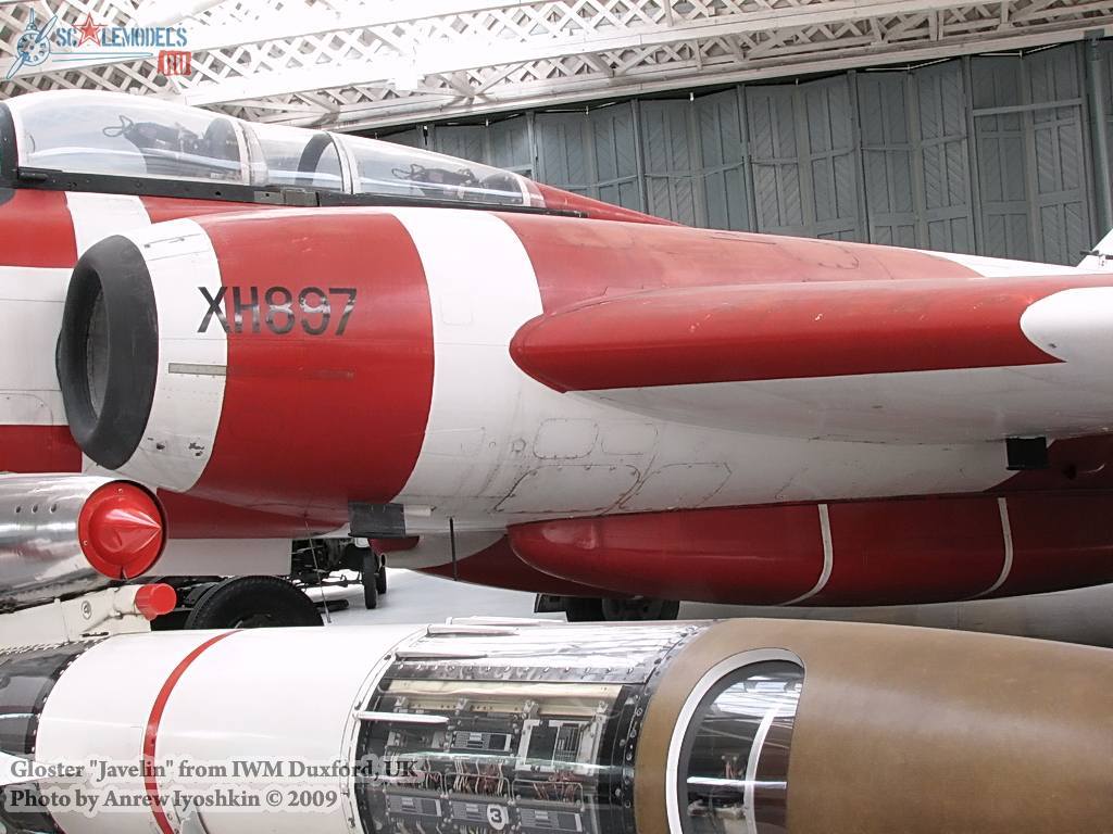 w_glosterjavelin_duxford_25.jpg
