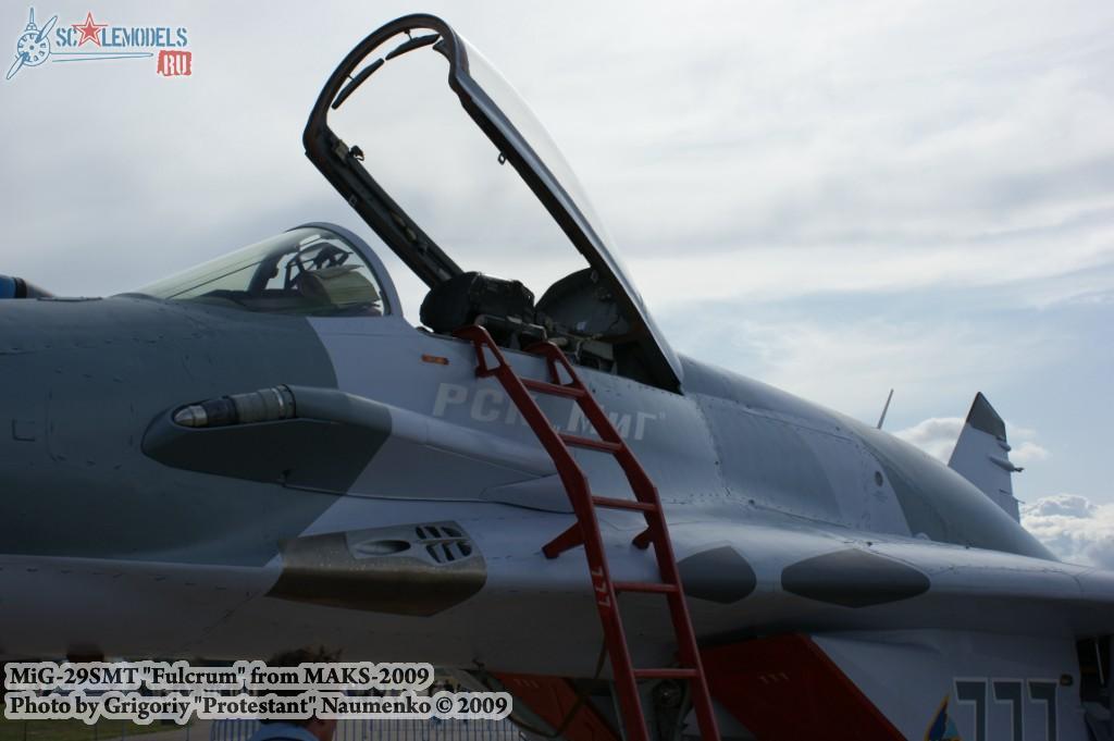 w_mig29smt_maks2009_22.jpg