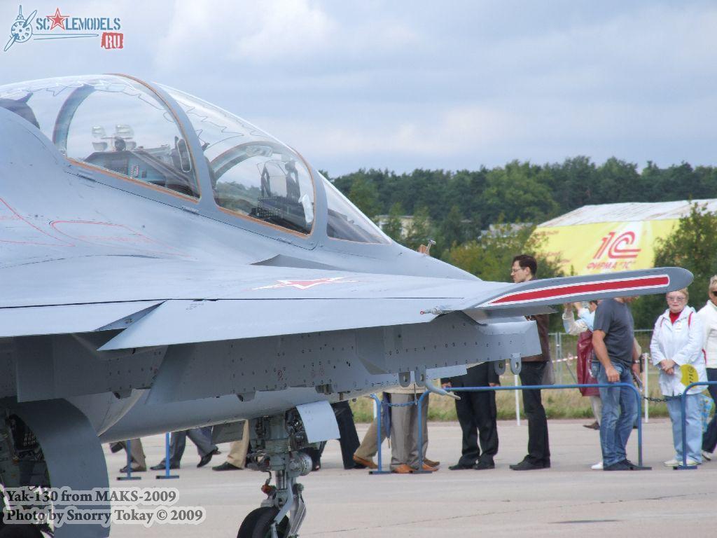 w_yak130_maks2009_7.jpg