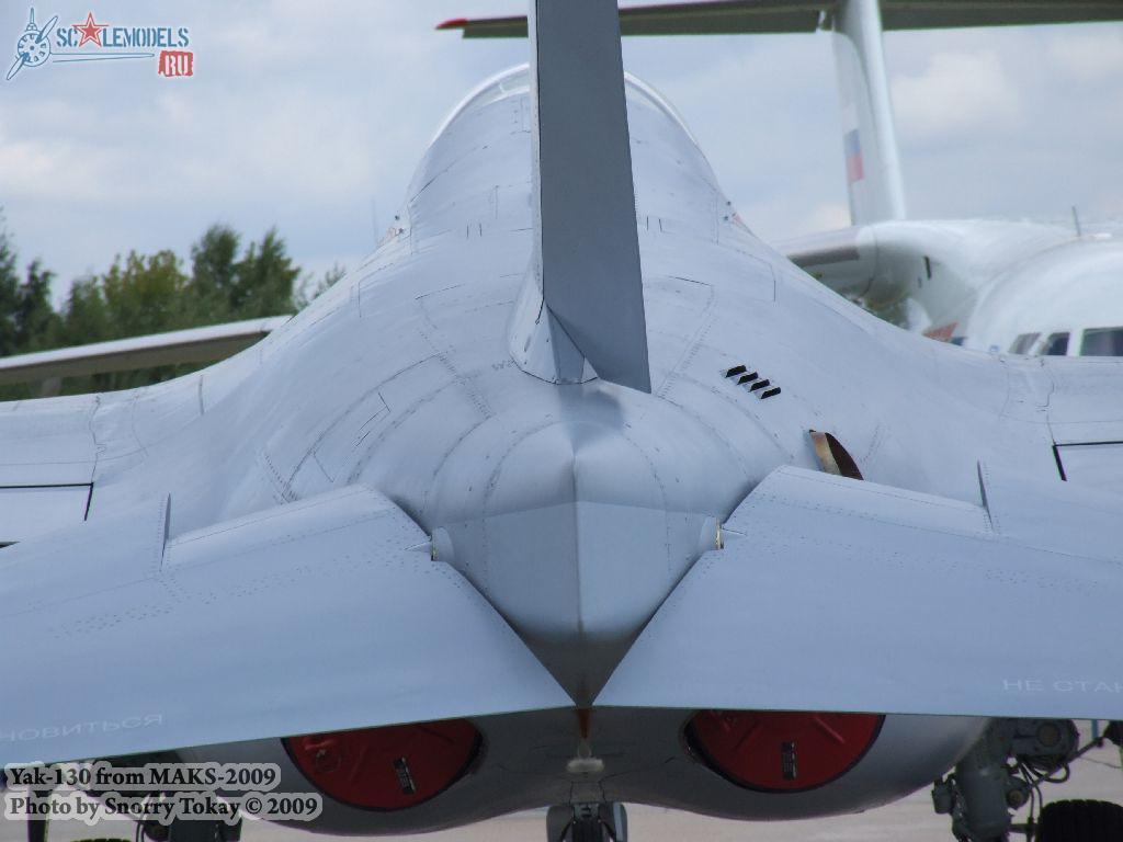 w_yak130_maks2009_12.jpg