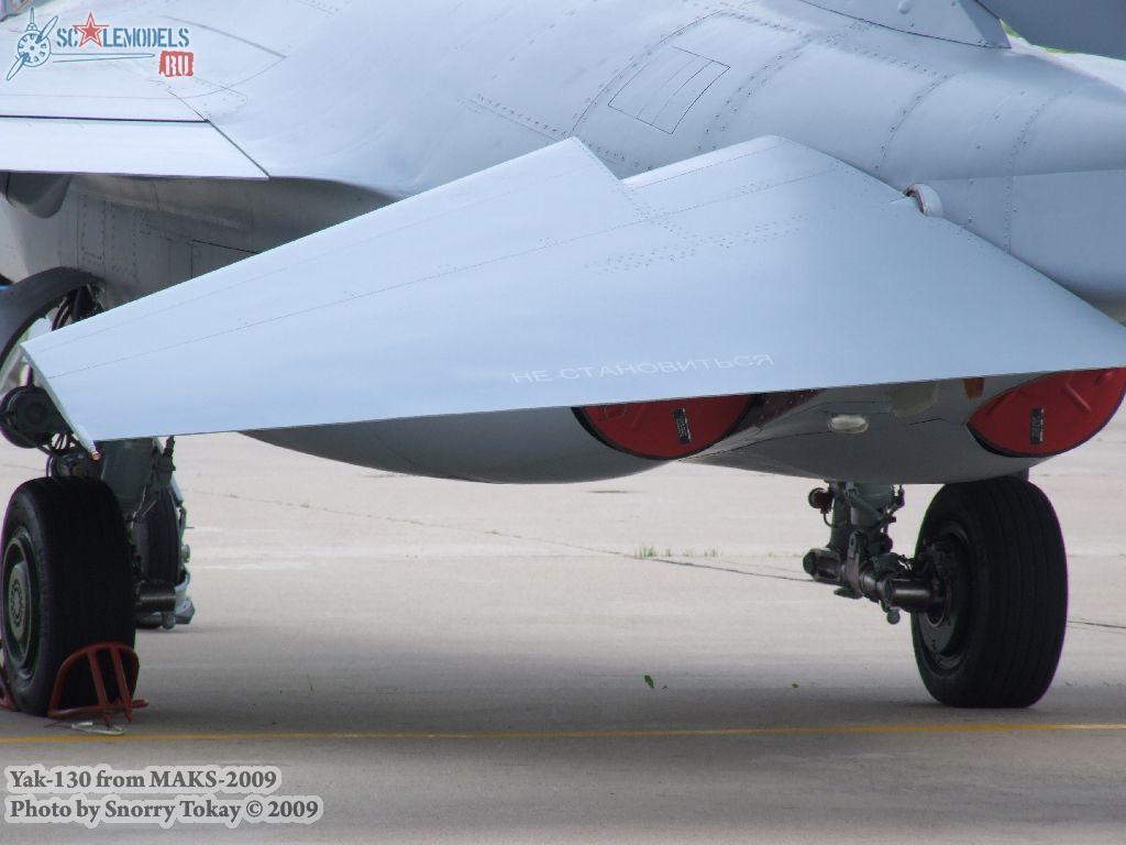 w_yak130_maks2009_17.jpg
