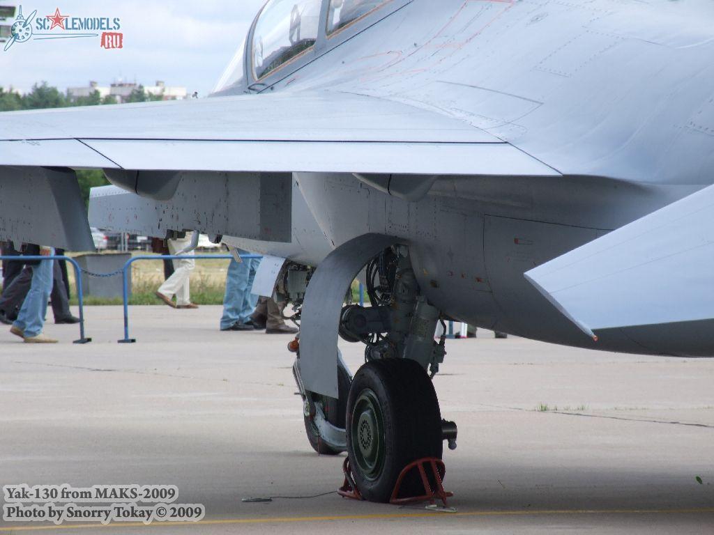w_yak130_maks2009_21.jpg