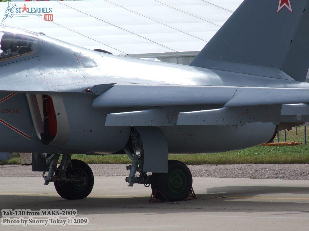 w_yak130_maks2009_24.jpg