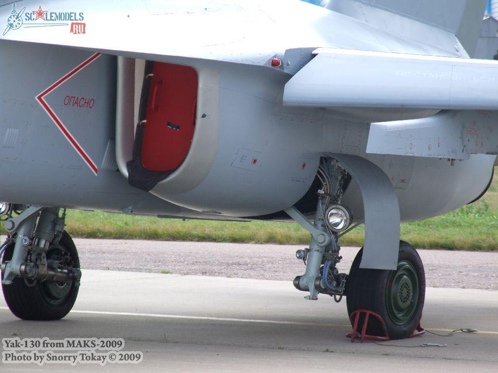 w_yak130_maks2009_28.jpg