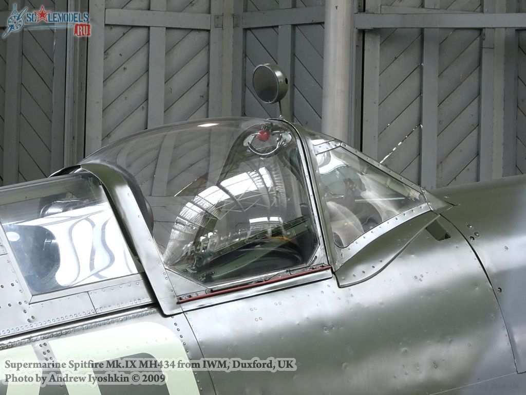 w_spitfireIXmh434_duxford_3.jpg