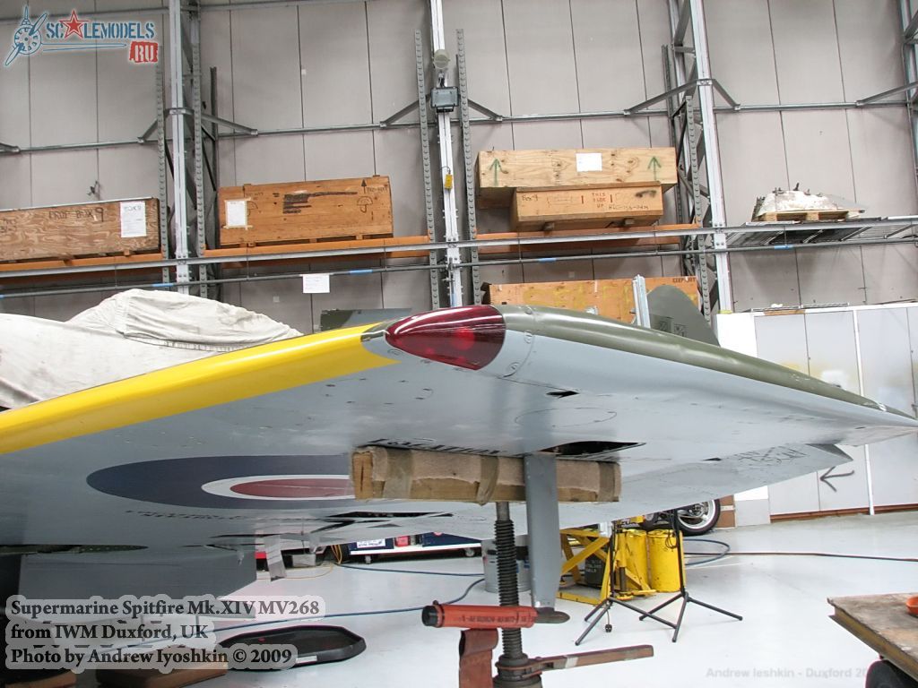 w_spitfireXIVmv268_duxford_16.jpg