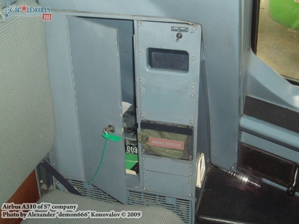 w_airbus310_29.jpg