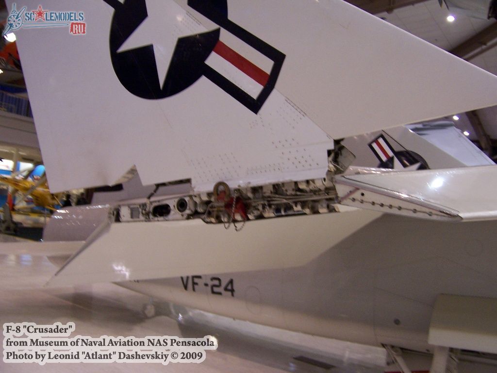 w_f8crusader_pensacola_17.jpg