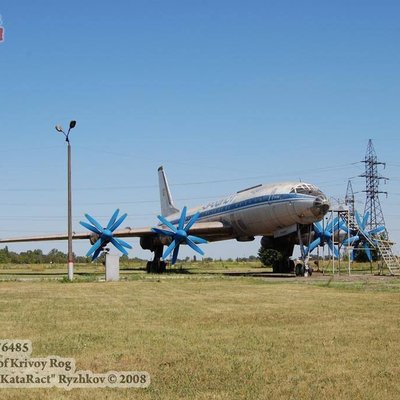 Ту-114 (Авиаколледж Кривой Рог)