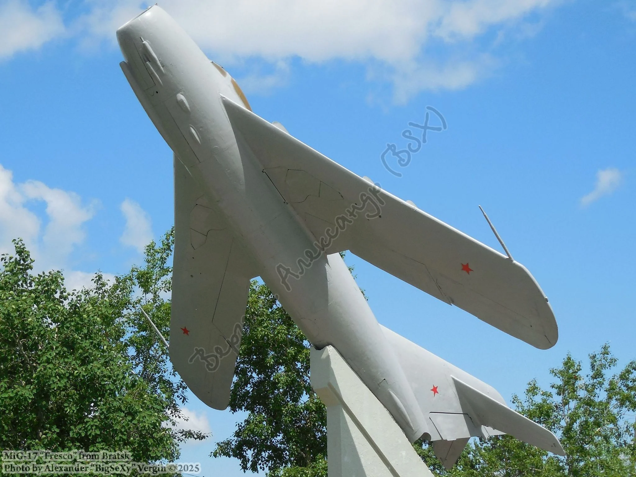 MiG-17_008.JPG