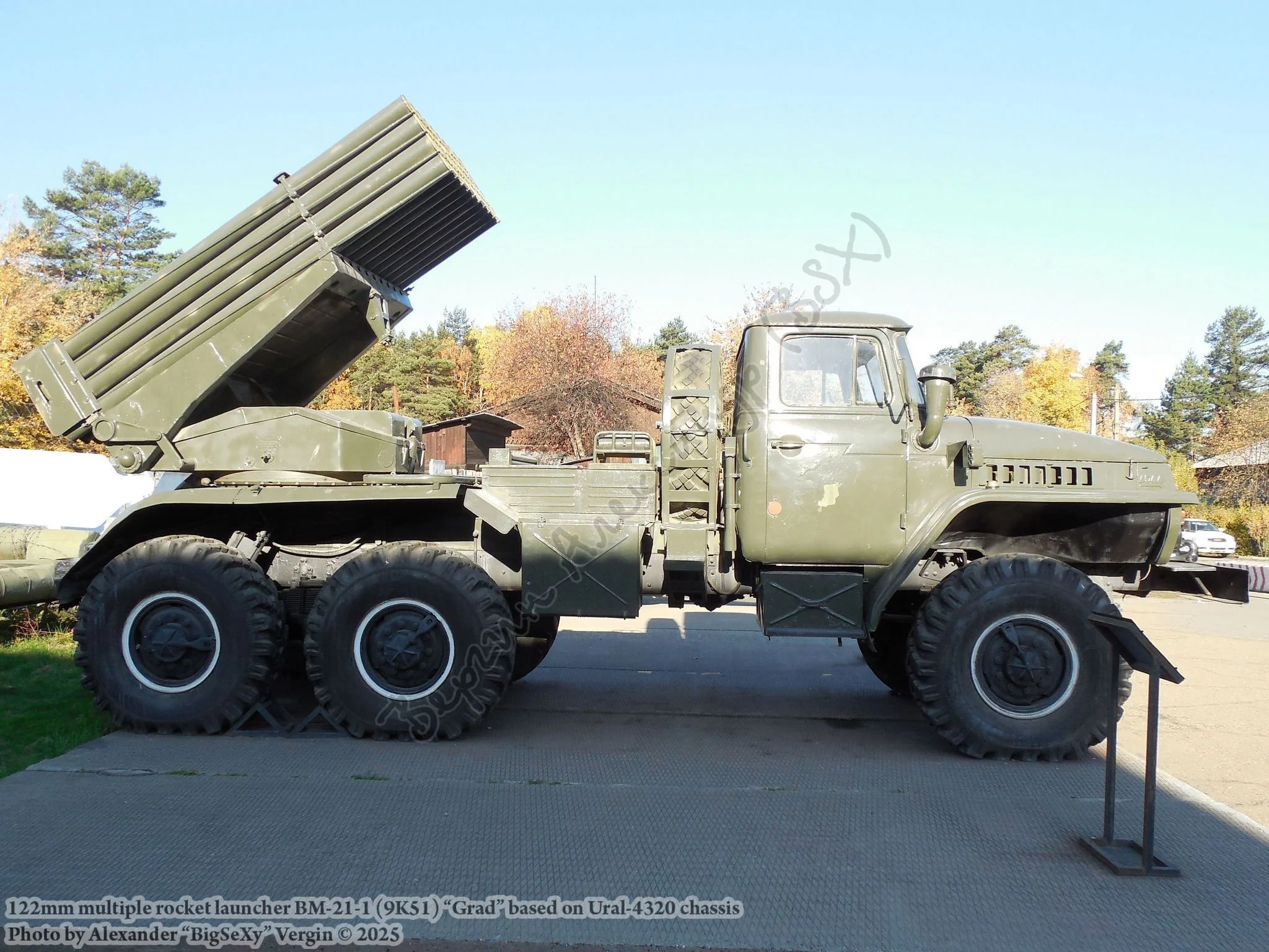 BM-21-1 Grad_010.JPG