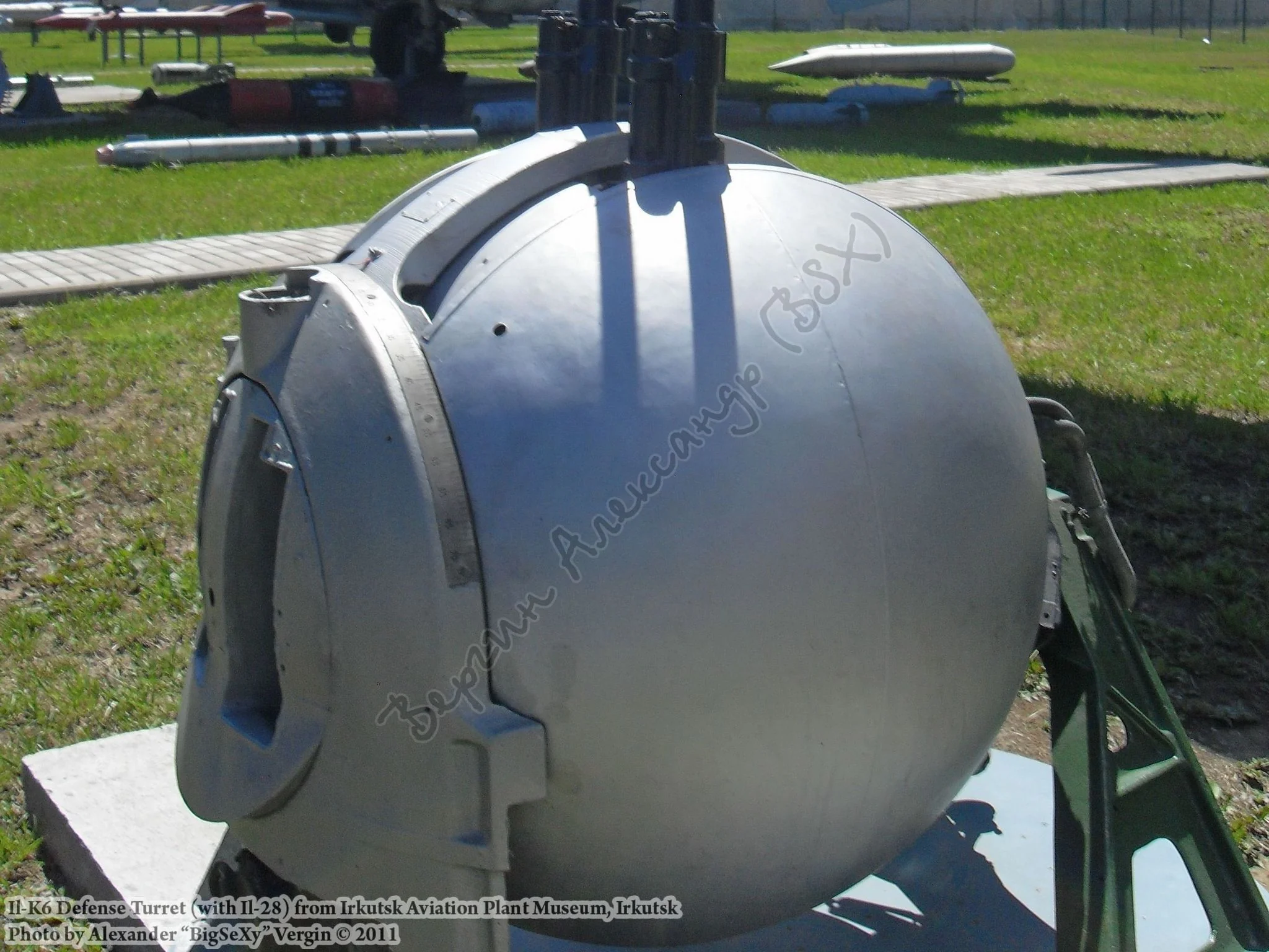 Defense turret Il-K6 (with Il-28)_Irkutsk_011.JPG